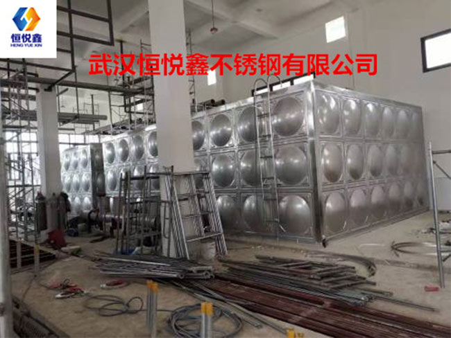 武漢不銹鋼消防水箱施工現(xiàn)場(chǎng)